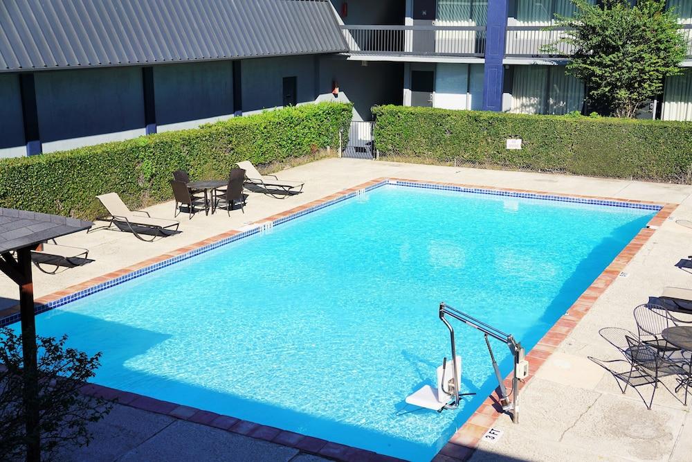Hotel Elev8 คอนโร ภายนอก รูปภาพ