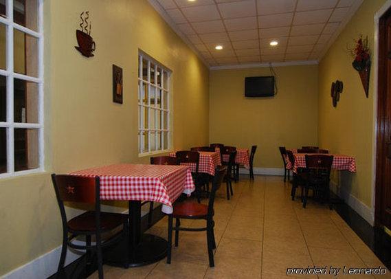 Hotel Elev8 คอนโร ร้านอาหาร รูปภาพ