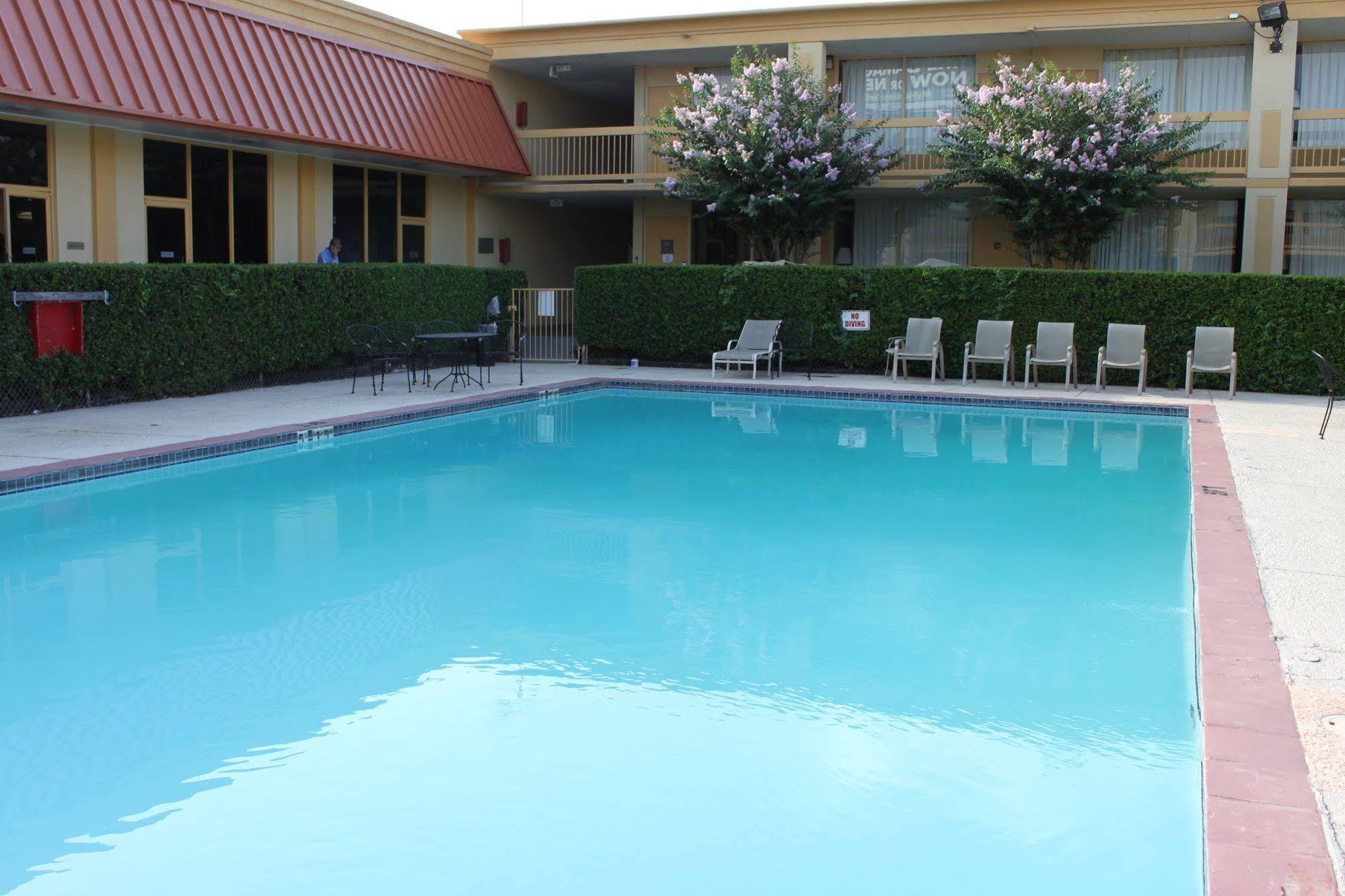 Hotel Elev8 คอนโร ภายนอก รูปภาพ